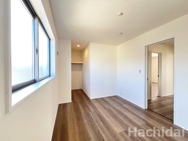 高浜市田戸町2丁目　新築一戸建の洋室|北6帖洋室