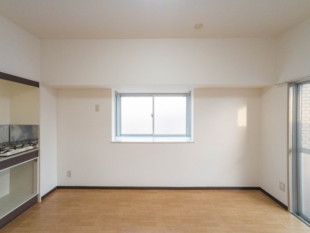 オリエンタル折尾の居間・リビング