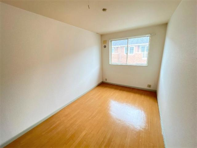 どんどんハウスⅡの内装|洋室