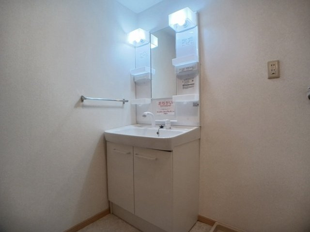 ソレアード本城Ａの洗面所