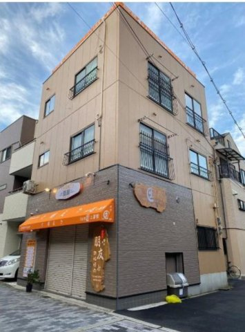 大阪市西成区天下茶屋１丁目の店付住宅の外観