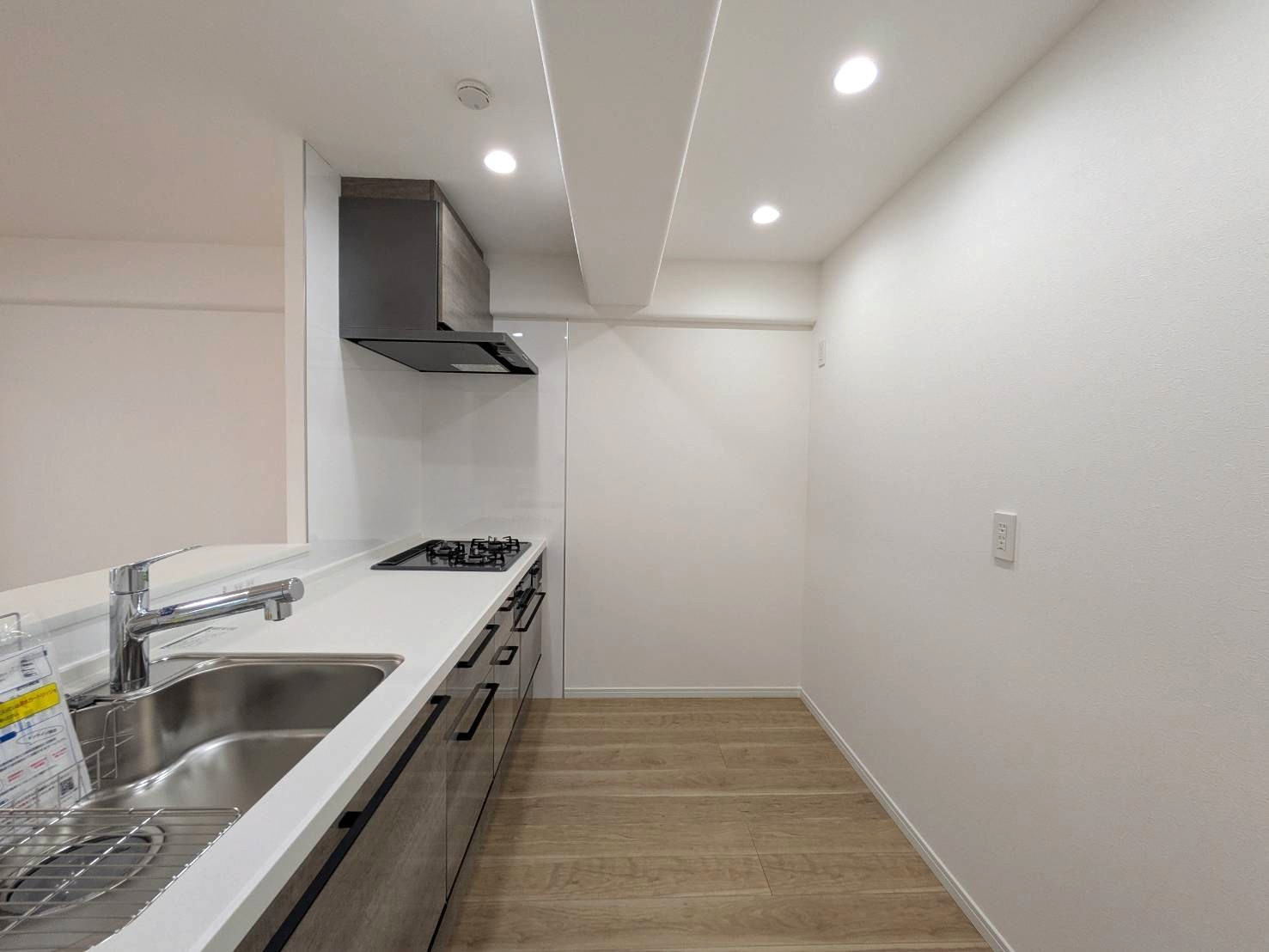 サーパス東古松のキッチン|◆キッチン内の様子です。