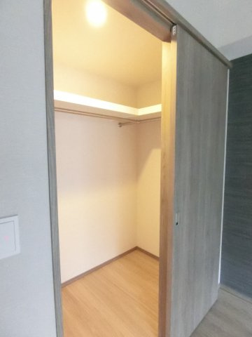 ラティエラ武蔵小杉の収納|他のお部屋の参考写真となります。