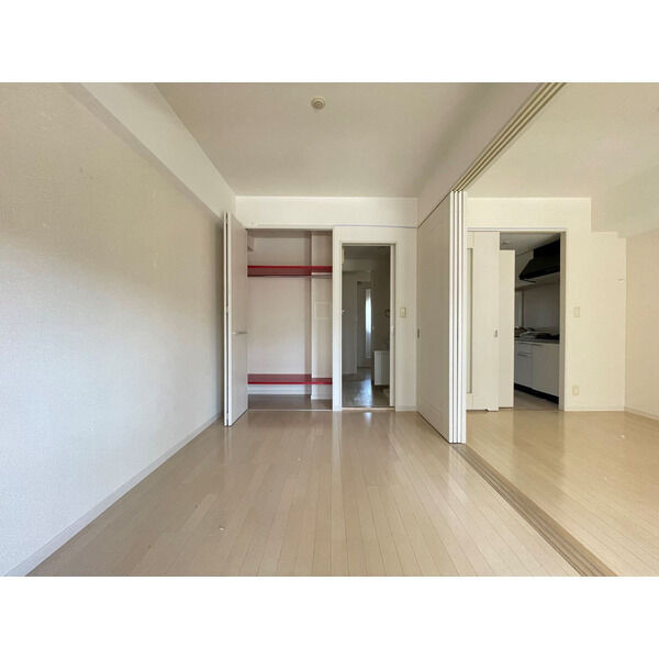 アジリア博多イーストの居間・リビング