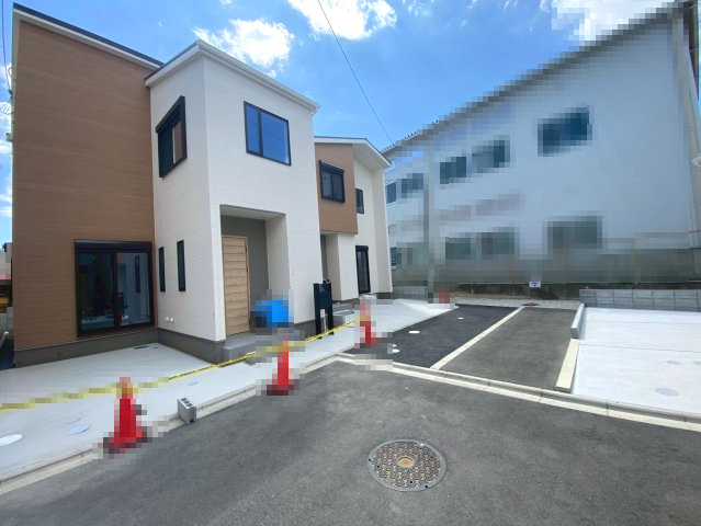 【成約済】京都市右京区西京極畑田町の前面道路含む現地写真|前道：北東側 幅員約6ｍ 接道約5.78ｍです。