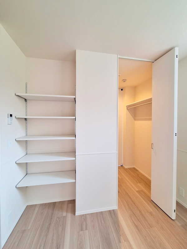 メゾン　デラーブル大宮の収納