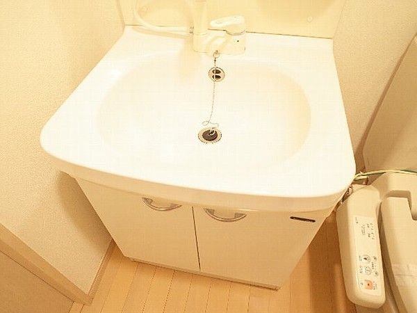 ピュアドームアートフル平尾の洗面所