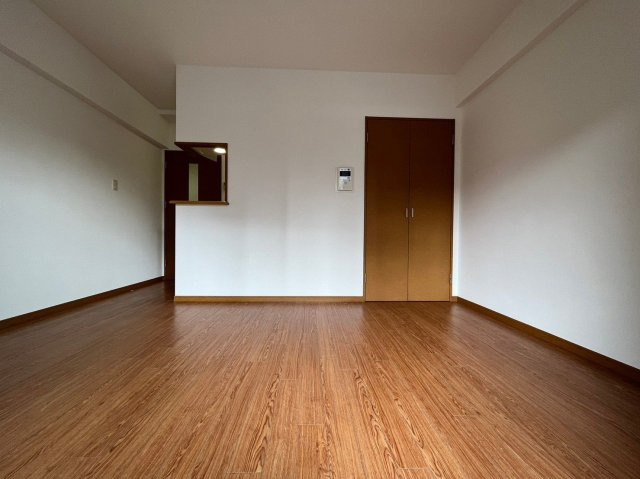 アイセレブ高砂ベネフィスの居間・リビング