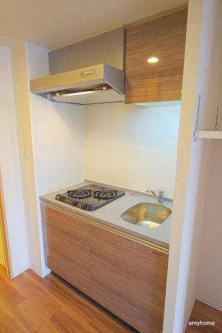 コンフォリア心斎橋EASTのキッチン