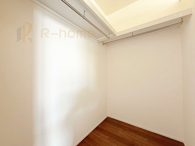 ひたちなか市東石川第13　新築戸建て　5号棟の収納|人気のウォークインクローゼット！アウター類はもちろん、季節ものや寝具も収納できます！