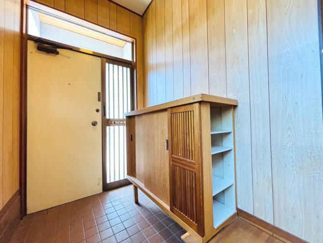 【商談中】中古戸建　瑞穂市別府　昭和62年築の玄関