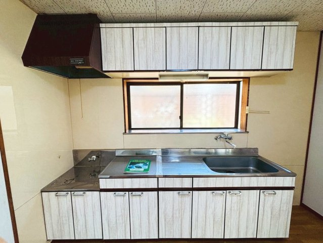 【商談中】中古戸建　瑞穂市別府　昭和62年築のキッチン