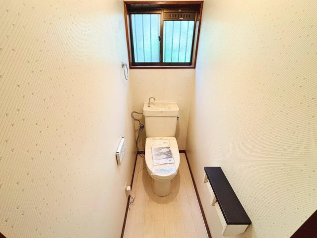 【商談中】中古戸建　瑞穂市別府　昭和62年築のトイレ