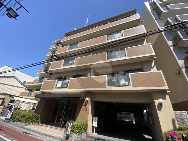 ユニライフ若江岩田の外観