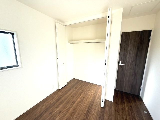 リーブルガーデンS渋川市行幸田　２号棟の収納|２階洋室２収納です！