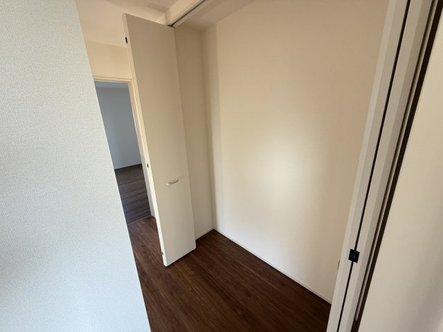リーブルガーデンS渋川市行幸田　２号棟の収納|2階ホールにも収納があります