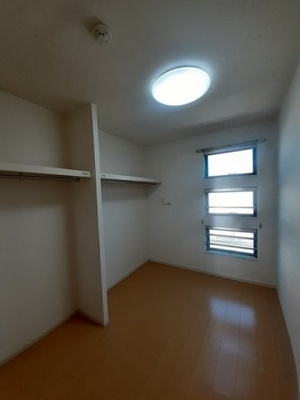 【内装】 | シトラスガーデン | 明るい色調の室内です