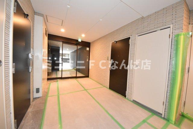 大阪市浪速区元町３丁目の賃貸マンションのエントランス