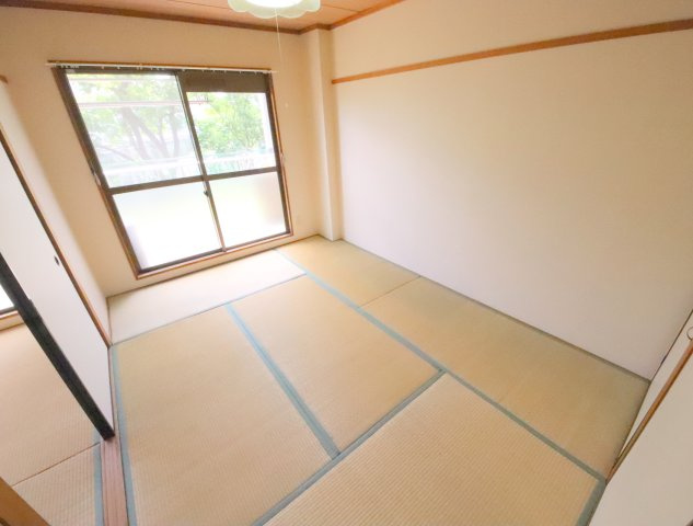 メープル・ハイツの和室