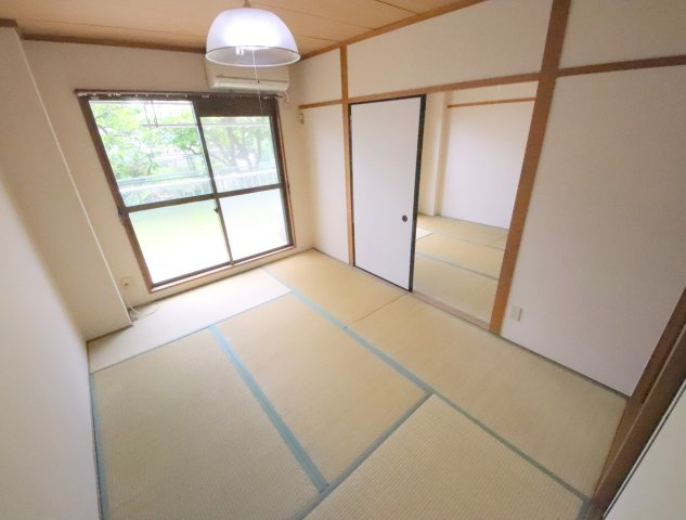 メープル・ハイツの和室
