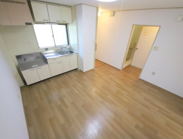 メープル・ハイツの居間・リビング