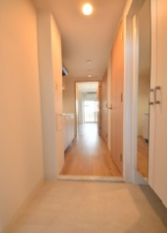 エスリード大阪ザ・ルクスの玄関