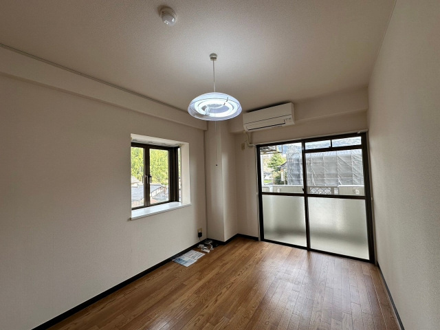 グリーンヴァリィ金光一番館の洋室|スタンダードな洋室です