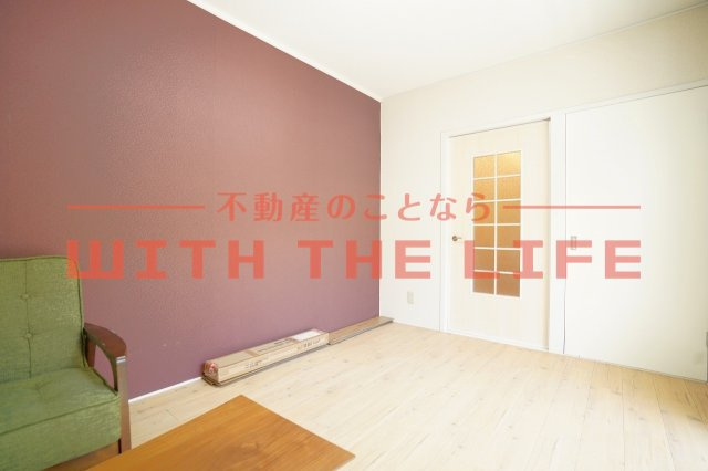 R-BOXOHISHI【キャッシュバック対象物件】の洋室|広々とした洋室です