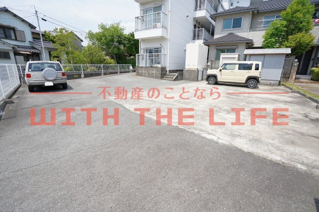 R-BOXOHISHI【キャッシュバック対象物件】の駐車場|駐車場完備です