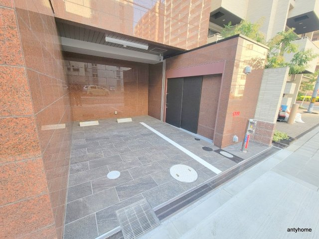 藤の邸 江戸堀　仲介手数料無料の駐車場