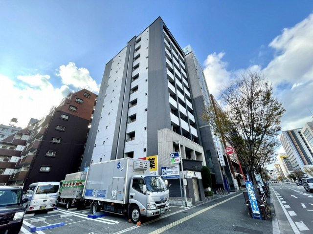 クレスティアステージア天神の外観