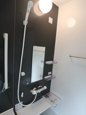 《仲介手数料無料》見沼区大字小深作682-1(全1戸)新築一戸建てサニータウンの浴室|撮影日 2025年7月14日 16:15 晴れ