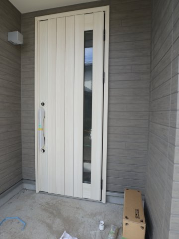 《仲介手数料無料》見沼区大字小深作682-1(全1戸)新築一戸建てサニータウンの玄関|撮影日 2025年7月14日 16:15 晴れ