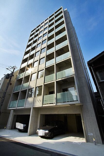 レオンコンフォート弁天町の外観
