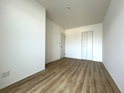 【内装】 | スピティわしのみや | 東側洋室（2）