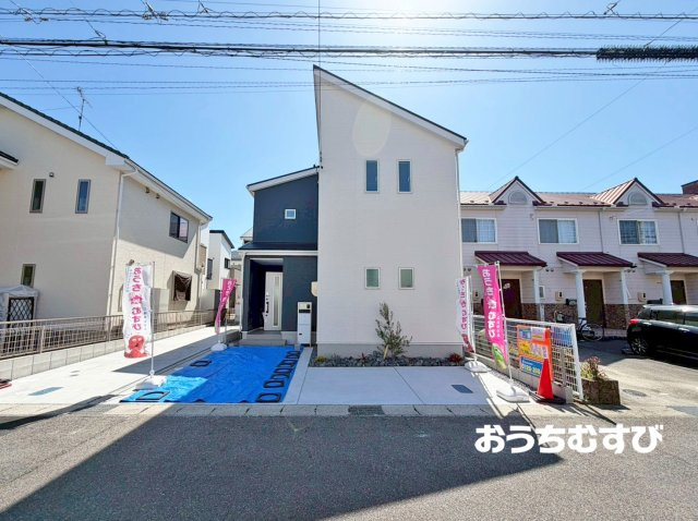 気噴町5丁目第1期(全2棟)の前面道路含む現地写真