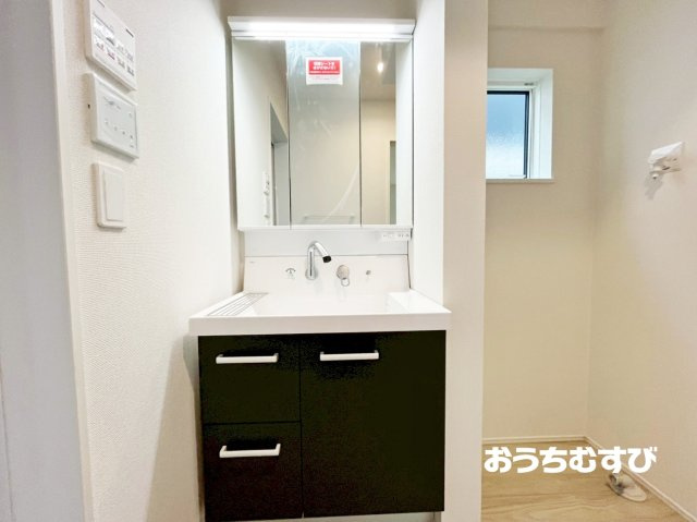 春日井市気噴町5丁目第1期(全2棟)2号棟の独立洗面台