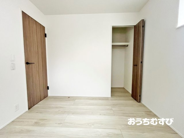 春日井市気噴町5丁目第1期(全2棟)2号棟の洋室
