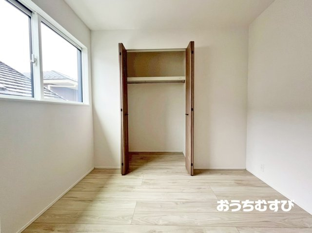 春日井市気噴町5丁目第1期(全2棟)2号棟の洋室