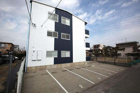 入場ハイツの駐車場|駐車場があります