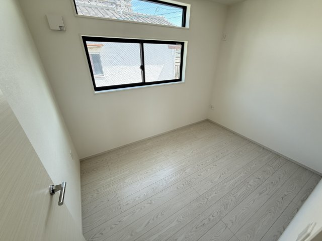 堺市東区中茶屋1期1号棟の洋室