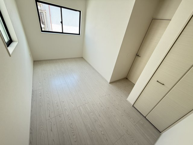 堺市東区中茶屋1期1号棟の洋室