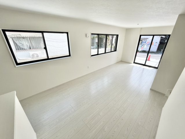 堺市東区中茶屋1期1号棟の居間・リビング