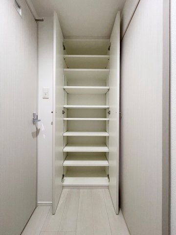 ヴィラージュ大手門の玄関