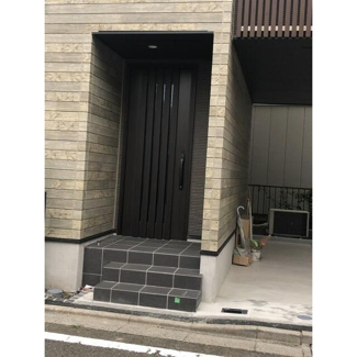 【エントランス】