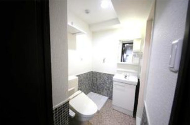 京都市右京区西院乾町　収益マンションのトイレ