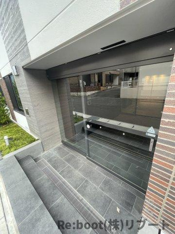 ラクラス南行徳（旧：ストーリア市川南行徳）のエントランス