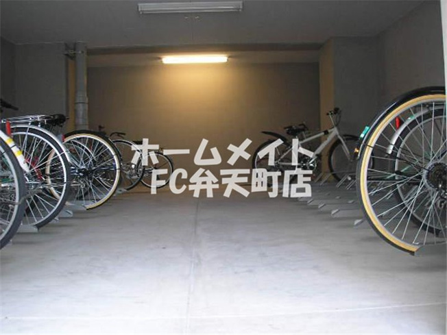 【設備】 | エステムコート大阪ベイエリア | 駐輪場です