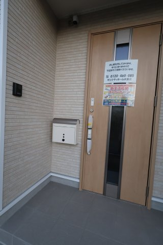 《仲介手数料無料》上尾市大字上尾下818-1新築一戸建てクレイドルガーデンの玄関|撮影日 2025年9月1日 18:20 晴れ