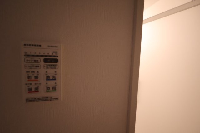 《仲介手数料無料》上尾市大字上尾下818-1新築一戸建てクレイドルガーデンの浴室|撮影日 2025年9月1日 18:20 晴れ